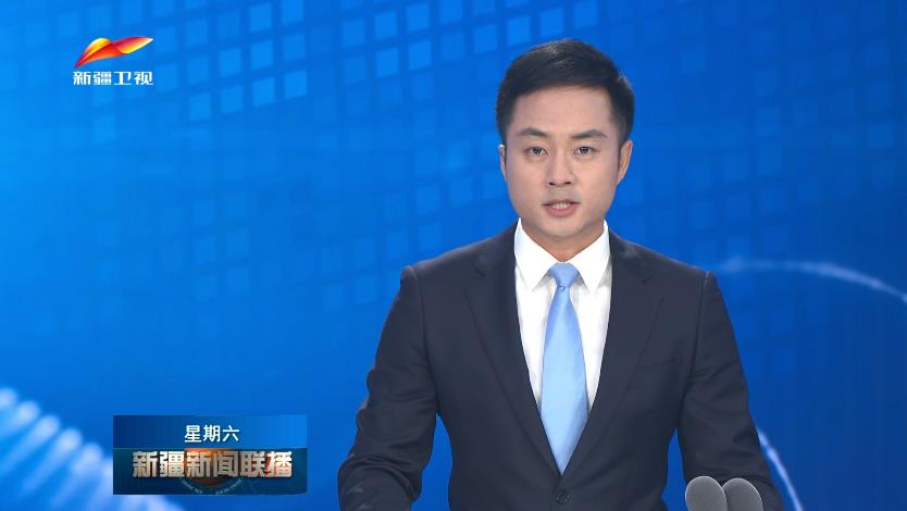 陈小江在乌鲁木齐接待信访群众