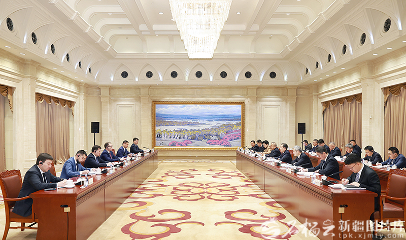 陈小江艾尔肯·吐尼亚孜会见哈萨克斯坦贸易和一体化部部长沙卡利耶夫